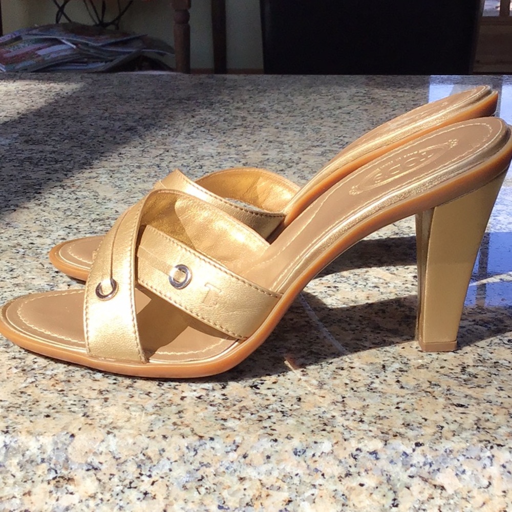 Tods Gold Sandals